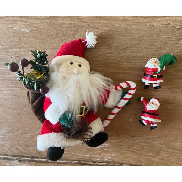 Christmas Other - 3 Santas Stuffed Plush Christmas Decoration + 2 Cocktail Drink Hanging Figurines